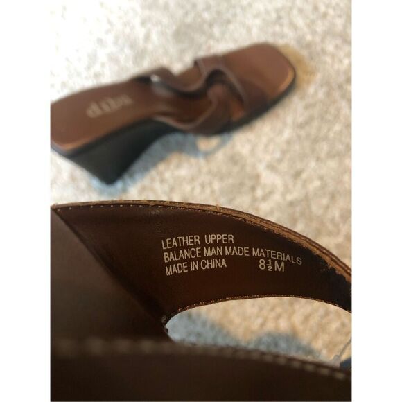 Diba East Women’s Brown Leather Open Toe Wedge Heel Size 8.5 - Picture 2 of 11